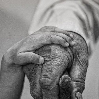 Quin va ser l'impacte de la Covid-19 en la salut mental de la gent gran?