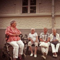 Podem fer alguna cosa per atendre la soledat no desitjada? Si, els espais comunitaris!
