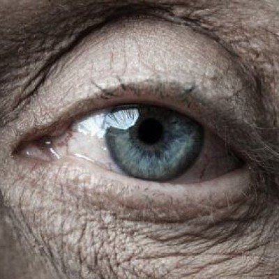 8M. Alerta! Es parla suficient de les violències masclistes que viuen les dones grans?
