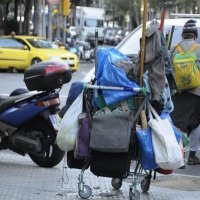 1,3 milions de persones cauen en risc de pobresa a Espanya en 4 anys