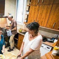 45 años viviendo en comunidad, en la Barceloneta